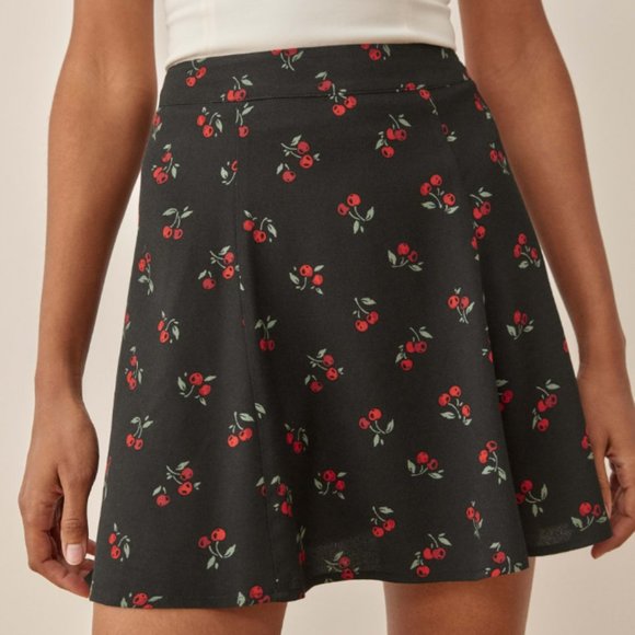 NEW Reformation Flounce Skirt in Black Cherry #482 - Picture 2 of 8